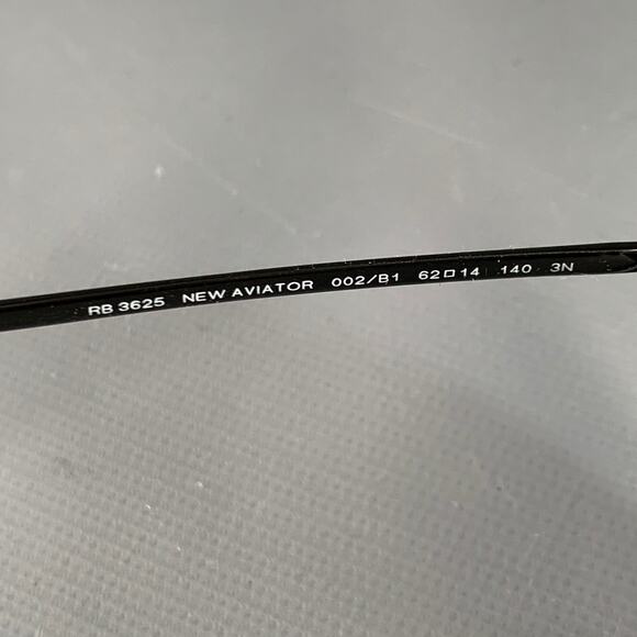 RAY-BAN New Aviator Black Metal Sunglasses - Picture 5 of 7